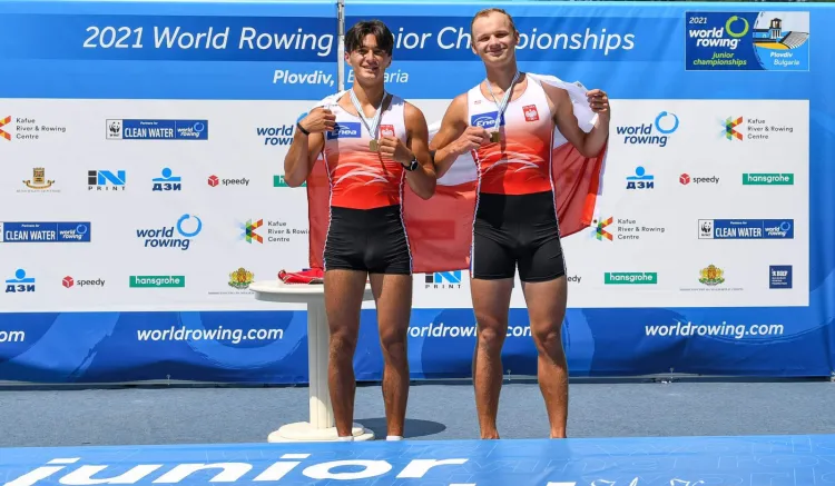 Gałęza i Kulka z brązowymi medalami z Płowdiw.