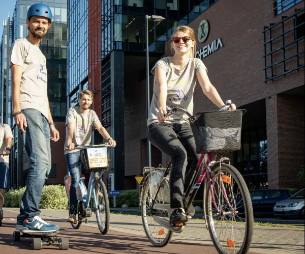 Dynatrace stworzyło program Ecomode zachęcający do jazdy rowerem i wspierania w ten sposób akcji charytatywnych. 