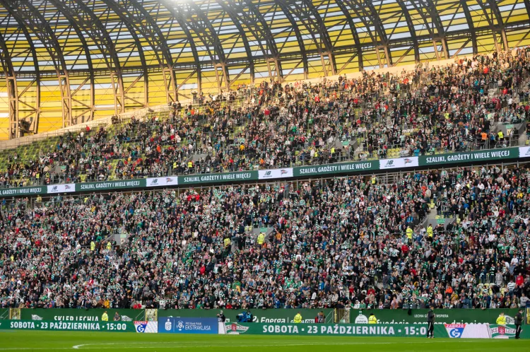 Frekwencja na meczu Lechia Gdańsk - Górnik Zabrze ma być około dwukrotnie niższa niż na ostatnim spotkaniu z Legią Warszawa. Szacowana jest na 12 tys. kibiców.