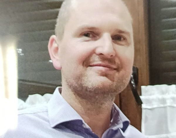 Michał Kąkol chirurg onkolog z Trójmiasta zaginął 16 października 2021 roku. Trwają poszukiwania 46-latka, który ostatni raz widziany był około godz. 22:00 przy ul. Łokietka w Sopocie. 