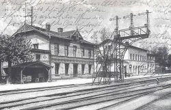 Dworzec kolejowy w Pelplinie. To tu po raz pierwszy zainteresowano się tajemniczym podróżnym, posługującym się językiem niemieckim, ale ze wschodnim akcentem.
