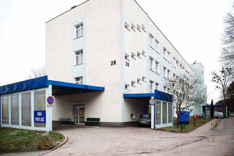 Jeden z budynków kompleksu Wojewódzkiego Szpitala Psychiatrycznego w Gdańsku.
