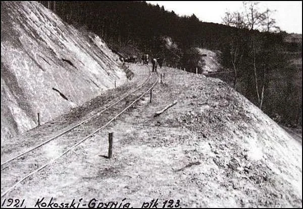 Zdjęcie z budowy linii.

