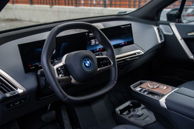 Nowe, elektryczne BMW iX. 