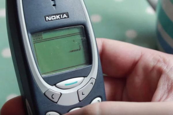 Na starych Nokiach można było nie tylko pograć w węża, ale też wykorzystać je do darmowych rozmów z... budek telefonicznych.