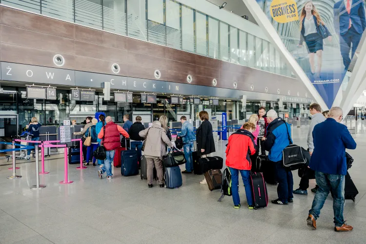 Opłaty terminalowe dla regionalnych portów lotniczych wzrosną o 37 proc., dla lotniska Warszawa-Chopin wzrosną o 29 proc.