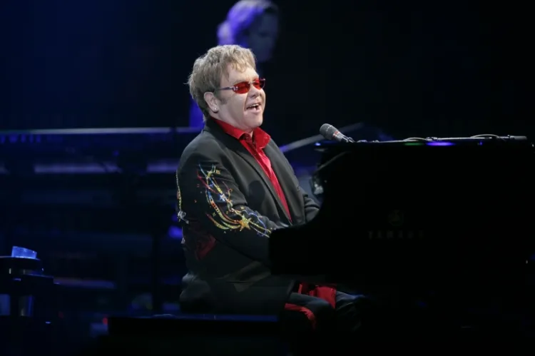 Elton John występował w Polsce kilkakrotnie, w Trójmieście ostatni raz na festiwalu w Sopocie w 2006 roku.