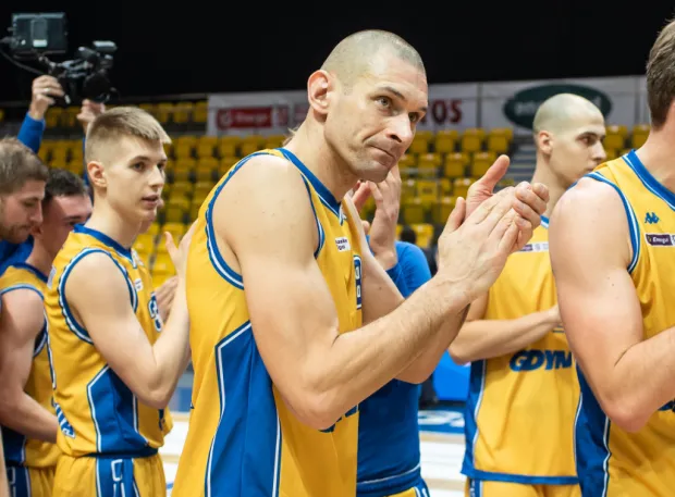 Filip Dylewicz rozgrywa swój 24. sezon w zawodowej koszykówce.