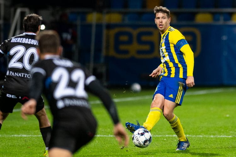 Michał Marcjanik otrzymał 4. żółtą kartkę w Fortuna 1. Liga, ale nie musi pauzować, bo jedna z jego wcześniejszych kar została anulowana.