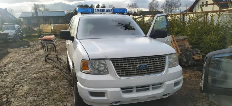 Samochód do celów pomocowych dla Ukraińców.