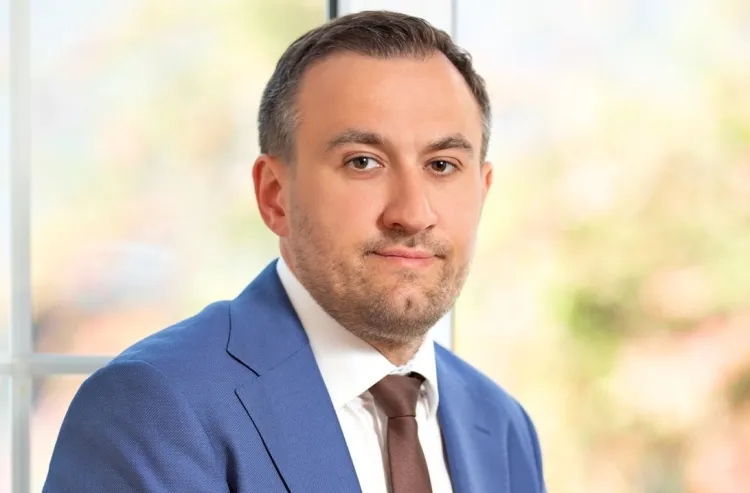 Tomasz Augustyniak obejmuje nowe stanowisko i jednocześnie żegna się z Departamentem Zdrowia Urzędu Marszałkowskiego w Gdańsku. 
