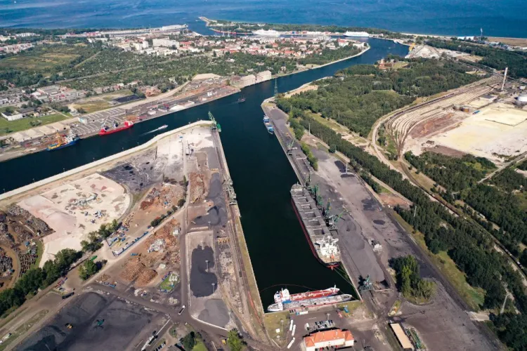 Kolejny etap modernizacji Portu Wewnetrznego obejmuje: Nabrzeże Wiślane, Bytomskie, Rudowe III i częściowo Węglowe  znajdujące się Basenie Górniczym.