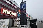 Kilka dni temu przy centrum handlowym stanęły parkomaty i tablice informujące o nowych zasadach parkowania.