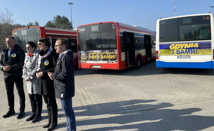 Autobusy podarowane przez Gdańsk i Gdynię trafią do Lwowa prawdopodobnie w sobotę wieczorem.