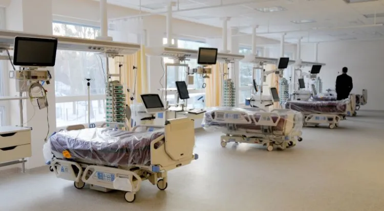 12 klinik UCK przeniesie się w ciągu miesiąca do najnowocześniejszego szpitala w Polsce.