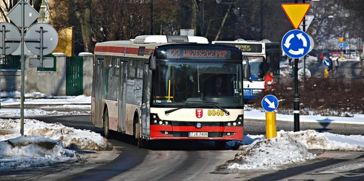 Warbus wykonuje połączenia w tzw. pakiecie północnym - z Gdańska w kierunku Sopotu, Gdyni (przez Osowę - Chwaszczyno) oraz Żukowa.