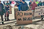 Pod siedzibą Bałtyckiego Terminala Zbożowego protestowali pracownicy.
