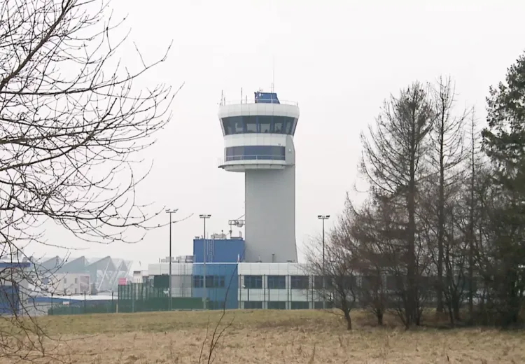 W majówkę niebo nad Warszawą będzie otwarte tylko przez niespełna osiem godzin. Co to oznacza dla lotniska w Gdańsku?