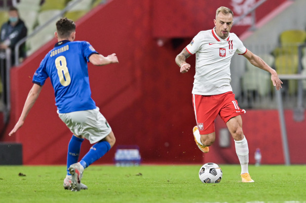 Kamil Grociski grał po raz ostatni w Gdańsku 11 października 2020 roku przeciwko Włochom (zdjęciu z tego meczu), a 4 dni wcześniej ustrzelił hat-tricka w spotkaniu z Finlandią.