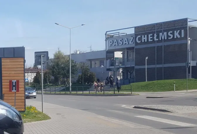 Do zdarzenia doszło nieopodal Pasażu Chełmskiego, w pobliżu ul. Cebertowicza.