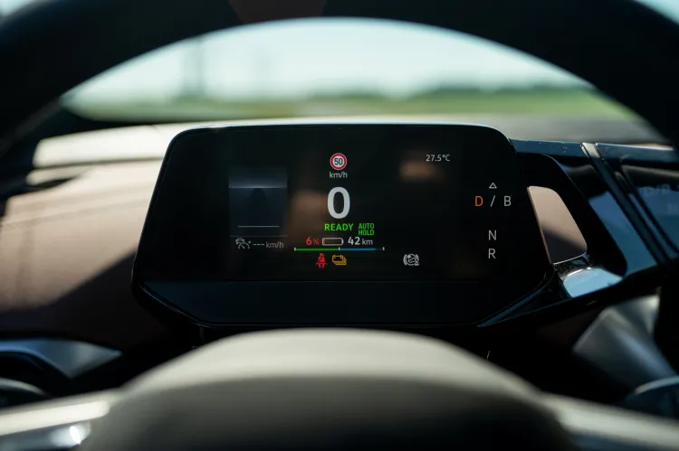 Nowy, w pełni elektryczny Volkswagen ID.5.