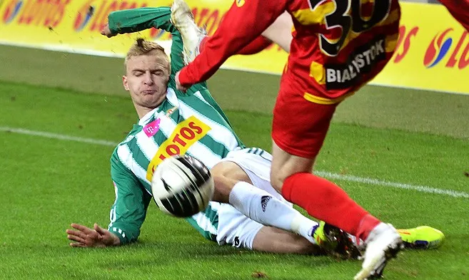 Vytautas Andriuskieviucius po raz drugi w tym sezonie "wyleciał" z boiska, a na inauguracji wiosny nie mógł grać z powodu nadmiaru żółtych kartek. 