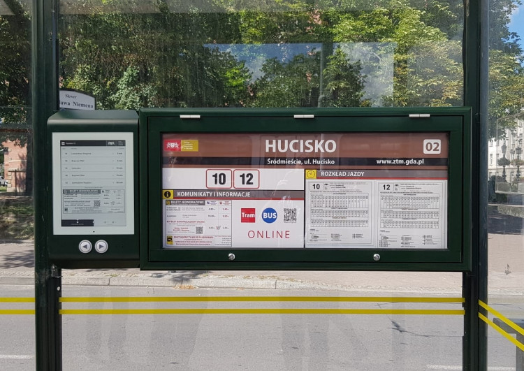 Rozkład jazdy tramwajów na e-papierze zainstalowano na przystanku Hucisko.