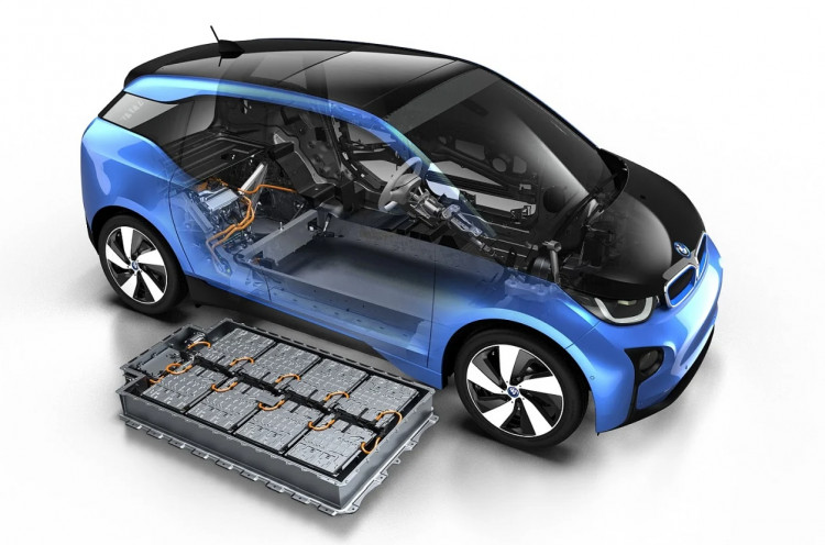Bateria to bardzo drogi element samochodu elektrycznego.