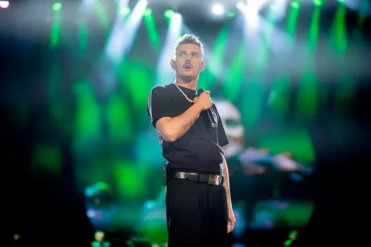 Koncertem w Gdańsku, 4 czerwca, Dawid Podsiadło rozpoczął swoją stadionową trasę koncertową.