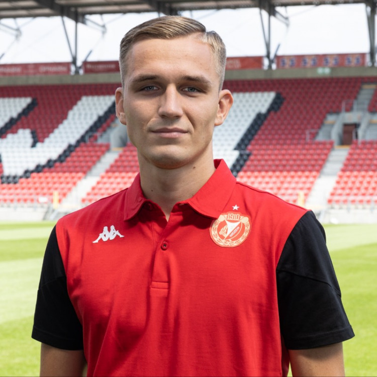 Łukasz Zjawiński w Lechii Gdańsk zagrał w 5 meczach. 21-letni napastnik do końca sezonu został wypożyczony do Widzewa Łódź, który to klub po tym terminie będzie miał prawo pierwokupu.