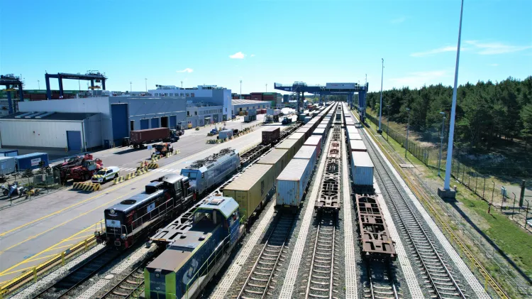 W ramach nowej usługi DCT i Metrans wprowadzą pociągi o długości 750 m, co zwiększy możliwości przewozowe o 15 proc. na jeden pociąg.