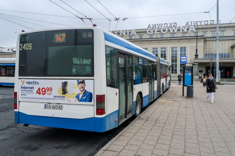 Gdyby kierowcy nie przerywali urlopów, na ulice Gdyni nie wyjeżdżałoby codzienne co najmniej 30 autobusów. 
