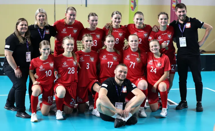 Unihokeistki JohnnyBros Olimpii Osowa Gdańsk stanowią trzon reprezentacji. Panie liczą, że międzynarodowe doświadczenie pomoże im w odzyskaniu tytułu mistrzyń Polski.