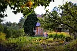 Obecnie, już ponad 100-letnie, Muzeum to 22 ha obszaru położonego nad brzegiem jeziora Gołuń zabudowanego obiektami regionalnej architektury.