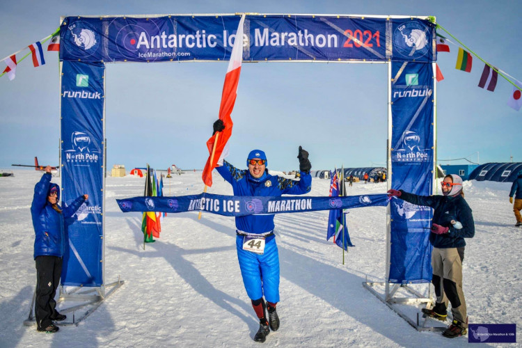 Krzysztof Sabisz znalazł się wśród elitarnego grona 400 osób, które ukończyły maraton na każdym kontynencie.