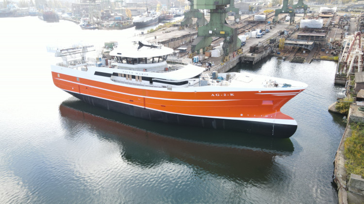 Statek rybacki dla firmy Sille Marie o numerze 471 budowany przez Karstensen Shipyard Poland zostanie wykończony już w Gdańsku. 