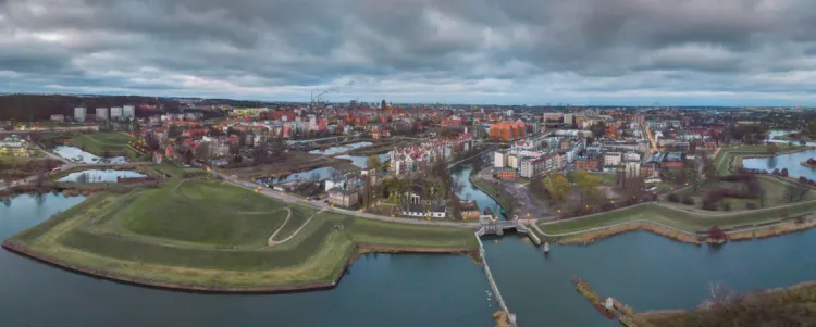 Widok na Gdańsk od strony Bastionu Żubr.