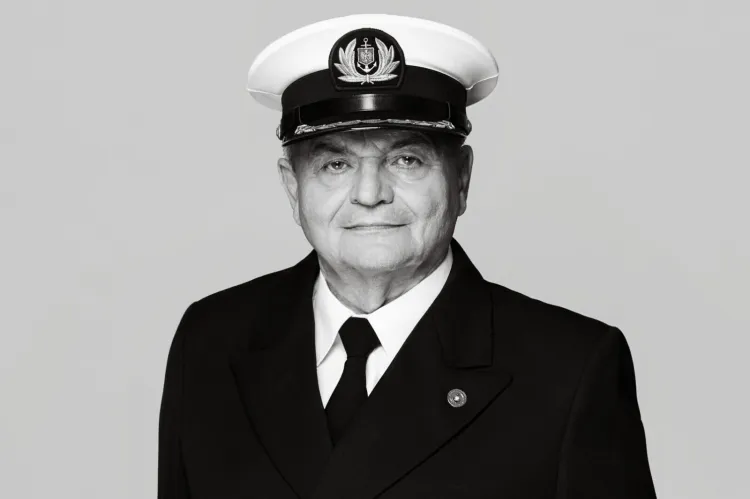 Kpt.ż.w. Maciej Jeleniewski, zastępca dyrektora Urzędu Morskiego w Gdyni ds. inspekcji Morskiej, zmarł 23 listopada.