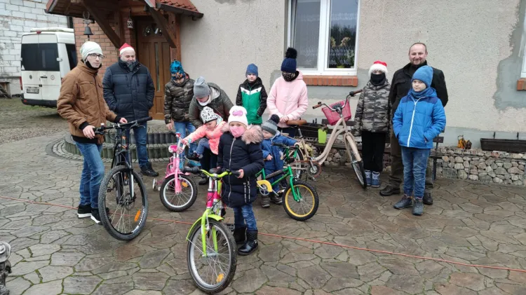 Naprawione rowery trafiają do dzieci, które marzyły o własnym jednośladzie.
