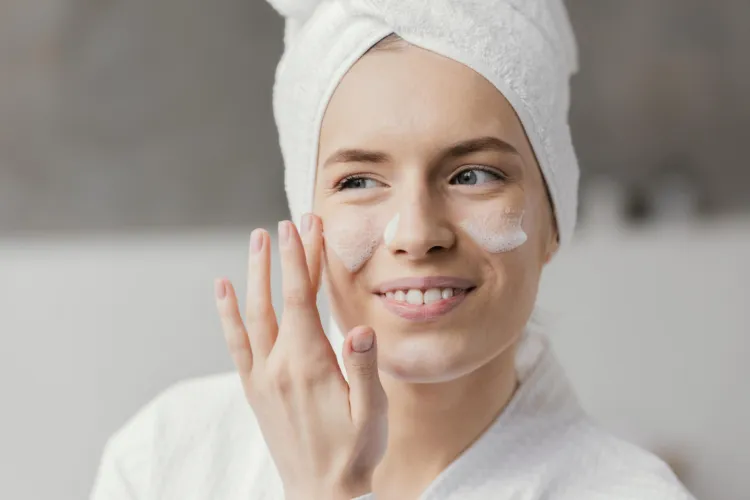 Stosowanie preparatów z jednej linii zapewnia kompleksowe działanie kosmetyków na potrzeby skóry. Oparte na głównym składniku preparaty wzajemnie się wspierają i wzmacniają swoje właściwości.