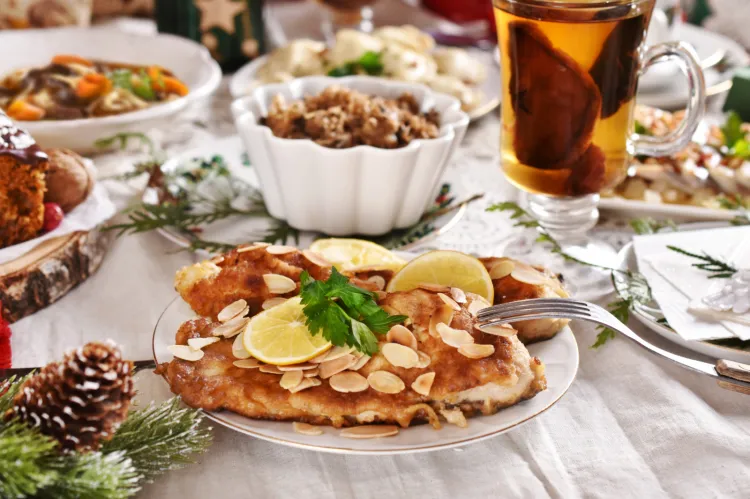 Polskie święta za stołem to wiele różnych potraw i ciast, których nie zawsze jesteśmy wszystkich w  stanie zjeść. 