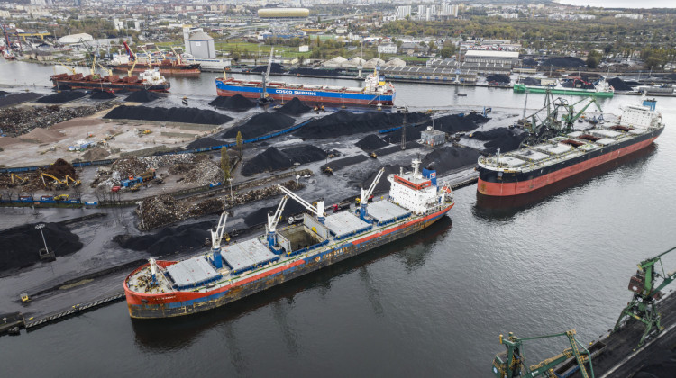 W ciągu 11 miesięcy 2022 r. Port Gdański Eksploatacja przeładował łącznie 3,6 mln ton węgla, co stanowi 295 proc. wzrostu w porównaniu z analogicznym okresem w zeszłym roku.