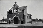Brama Żuławska po przebudowie w połowie lat 30 XX w. - widok od strony miasta