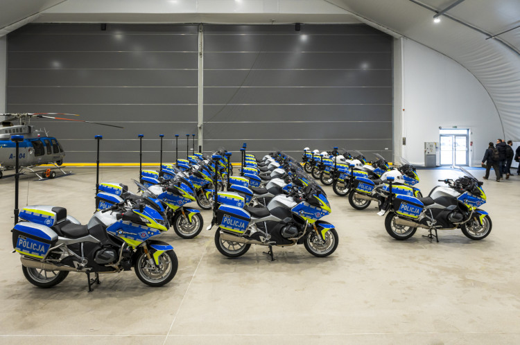 Grupa Zdunek zaopatrzyła polską policję w 478 nowoczesnych motocykli BMW. 