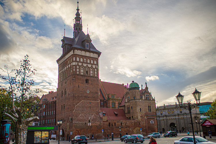 Dawna wieża więzienna ponownie otworzy się z nową wystawą. Jeszcze przed majówką zaprezentowana będzie tam ekspozycja poświęcona odbudowie Gdańska po '45 roku.