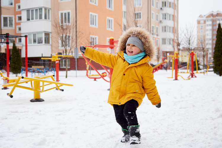 Zimowe spacery w żłobku i przedszkolu hartują?