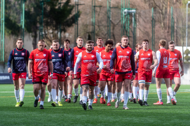 Polskie rugby zaczyna wielką przygodę, a wielu zawodników rusza na przygodę życia. Dwa przystanki Rugby Europe Championship zaplanowano w Gdyni.