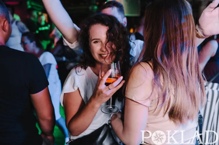 Klub Pokład w Gdyni wciąż działa, mimo że jego czas jest policzony. 