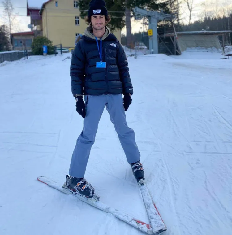 Keynan Rew postawił na narty i snowboard. Czy znów nie za bardzo igra z losem?