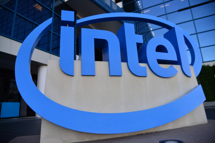 Obniżki płac w Intelu mają być wprowadzone już w marcu i obowiązywać do końca 2023 r. 